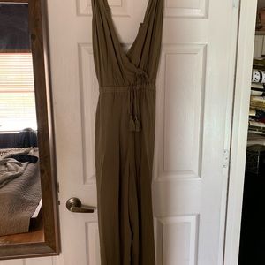 NWT green American Eagle wide leg jumpsuit